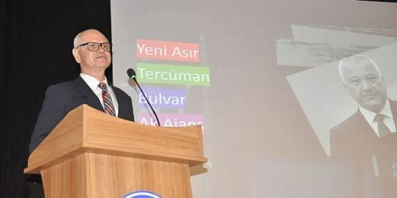 Mehmet Aykırı, İletişim Fakültesi öğrencilerine kariyer ipuçları verdi haberi