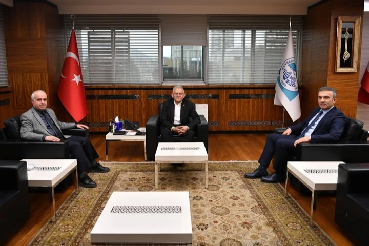 Memduh Büyükkılıç'tan 'turizm' konferansı haberi