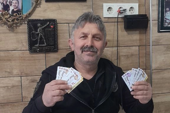 Mudanya'da Şükrü Çavuş Muhtarı iyiliğe köprü oluyor haberi