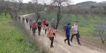 Mudanya'da doğa gönüllüleri şehitler anısına yürüdü haberi