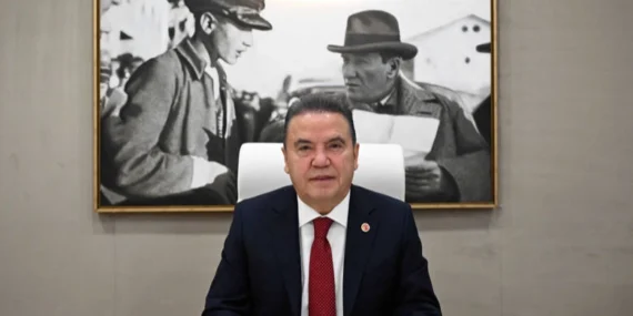 Muhittin Böcek'ten 8 Mart mesajı haberi