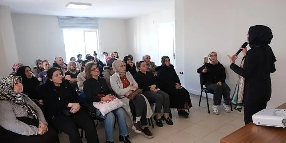 Mutlu Şehir Okulları’nda ebeveyn tutumları konuşuldu haberi