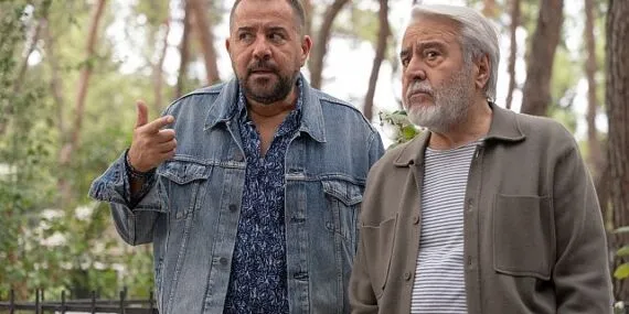Netflix, Ata Demirer Uğur Yücel'in 20 Mart’ta Yayınlanacak Bir İhtimal Daha Var’ın Fragmanını Paylaştı haberi