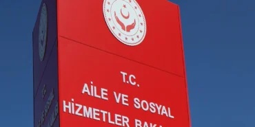 O görüntülere Bakanlık'tan açıklama... Babaya gözaltı, çocuklar devlet korumasında! haberi