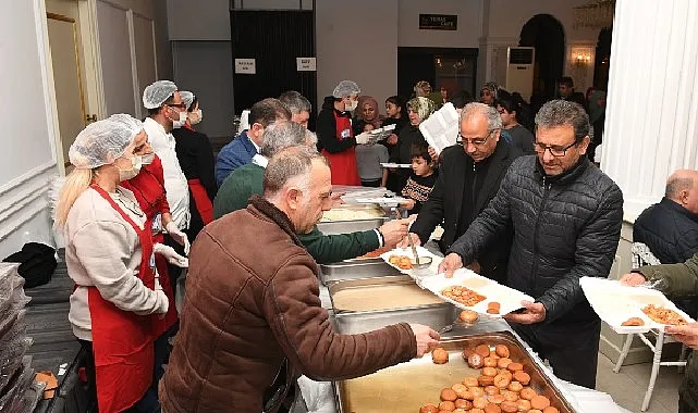Osmangazi Belediyesi Panayırda iftar sofrası kurdu haberi