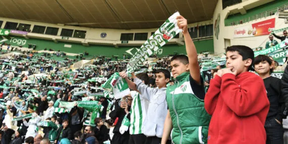 Osmangazili çocuklara Bursaspor sevgisi aşılanıyor haberi
