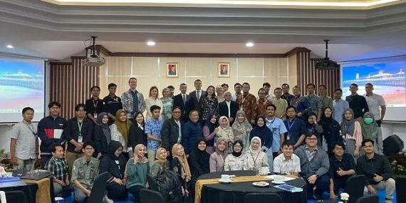 ROSATOM, Endonezya'da Nükleer Enerji ve NGS İnşaatının Sosyo-Ekonomik Etkileri Konulu Uluslararası Seminerde Çözümlerini Sundu haberi