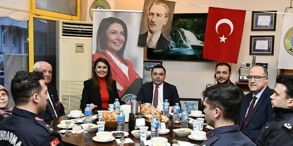 Ramazan Ayının Manevi Havası Şehit Aileleri ve Gazilerle Birlikte Paylaşıldı haberi