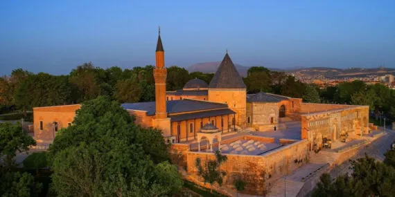 Ramazanda maneviyatı yerinde yaşatan 5 şehir haberi