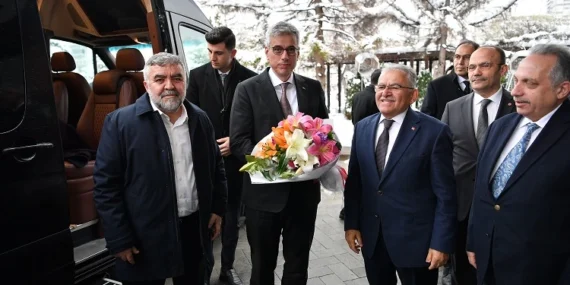 Sağlık Bakanı Memişoğlu Kayseri'de haberi