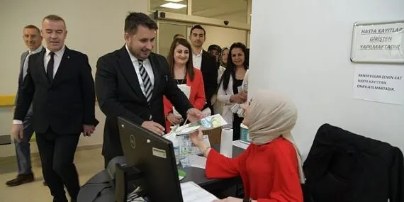 Sağlık Çalışanlarına Anlamlı Ziyaret haberi