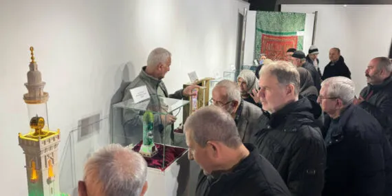 Sakarya'da mukaddes emanetlerle ilk kez buluştular haberi