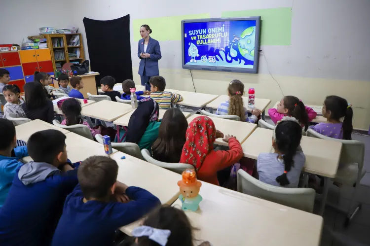 Şehrin yeni ‘Su Müfettişleri’ rozetlerini aldı haberi