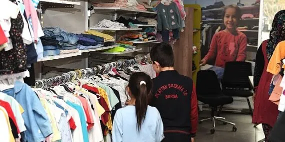 Sevgi Mağazası’ndan çocuklara bayramlık kıyafet haberi