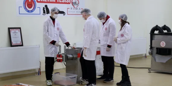 Sivas'ta lise öğrencileri tesisi kurdu… Taleplere yetişemiyor! haberi