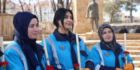 Sivas’ta şehir temizliğine kadın eli değdi haberi