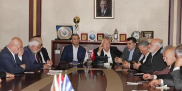 Suriye'deki katliamlara Adana'dan tepki haberi