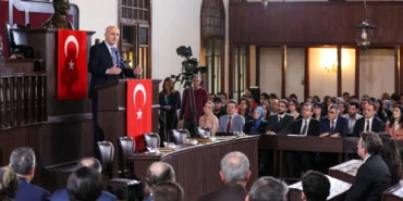 TBMM Başkanı Kurtulmuş, Gazi mekanda gençlerle buluştu haberi