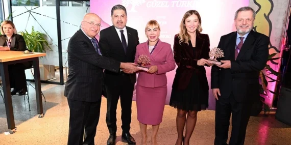 TÜRKONFED ve Türkiye İş Bankası'ndan girişimci kadına destek haberi