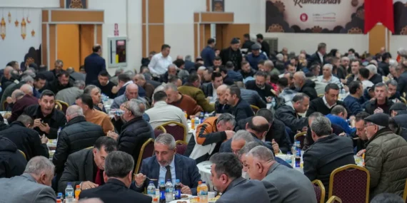 Taksi ve dolmuş esnafını buluşturan iftar! haberi