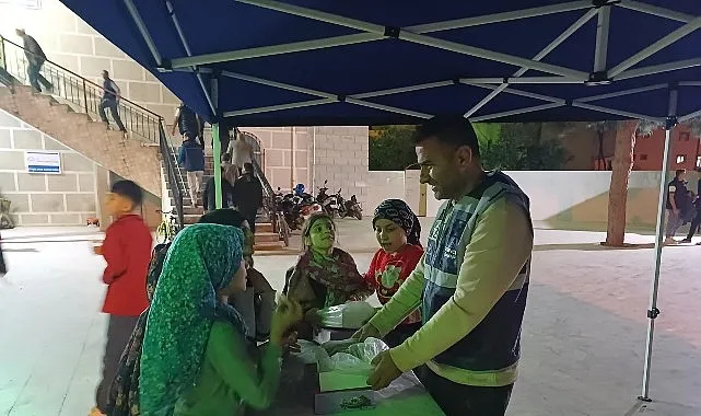 Torbalı Belediyesi’nden Camilerde Gül Suyu ve Lokum İkramı haberi