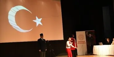 Üç Kuşak Bir Arada İstiklal Marşı haberi