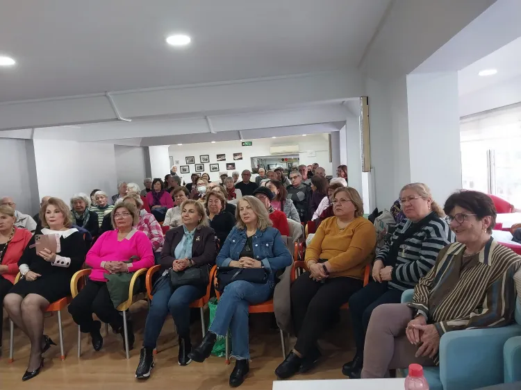 Uzmanlar sosyal medya ve beyin ilişkisini anlattı! Sosyal medya diyeti yapın! haberi