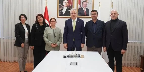 Vegan derilerin konfeksiyon sektöründe kullanımı araştırılacak haberi