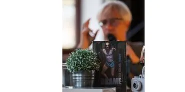 "çağdaş oyunda absürt komedi yazarlığı" atölyesi başvuruları başlıyor haberi