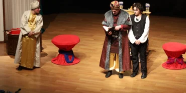 ‘İstanbul Efendisi’ Sakarya'da güldürdü haberi