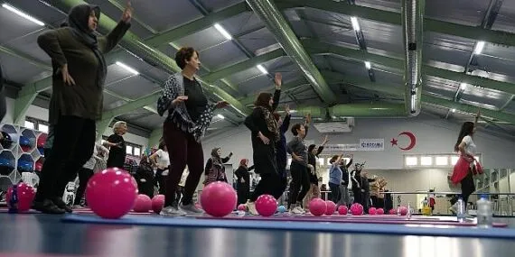 1 yılda 13.700 kg’lık kilo kaybı sağlandı haberi