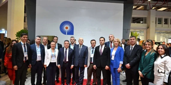 10. Antalya Şehircilik ve Teknolojileri Fuarı açıldı haberi