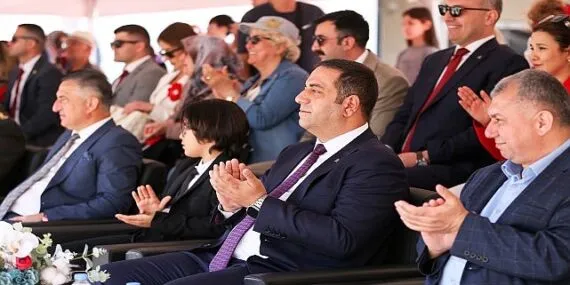 23 Nisan Coşkusu Narlıdere’yi Sardı haberi