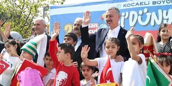 23 Nisan coşkusu Gebze'den başladı haberi