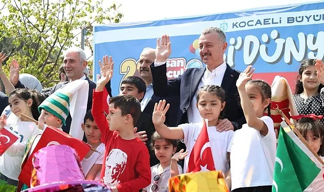23 Nisan coşkusu Gebze'den başladı haberi