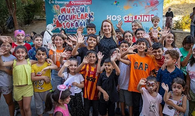 23 Nisan coşkusu Konak’tan yayılacak haberi