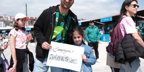 23 Nisan şenliğinde 'Şampiyon Kocaelispor' vurgusu haberi