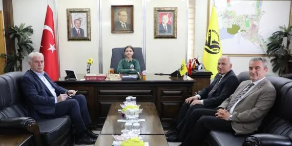 23 Nisan’da Minik Başarır, Bayburt Belediye Başkanı Koltuğuna Oturdu Haberi