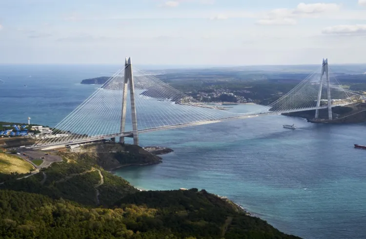 4 günde otoyolları 8,4 milyon araç kullandı haberi