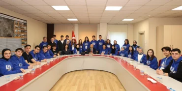 41 Genç’in başarılı öğrencileriBaşkan Büyükgöz’e konuk oldu haberi