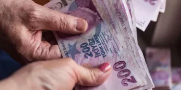 6,3 milyar TL'lik yaşlı ve engelli aylıkları hesaplarda haberi