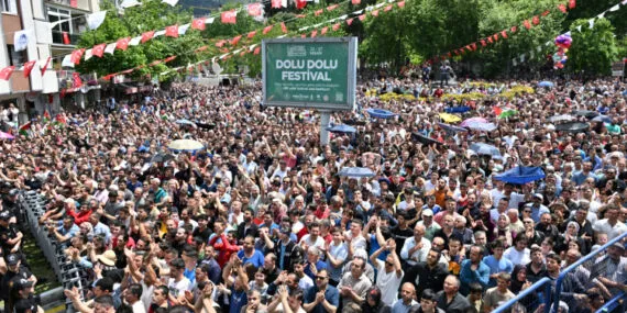 8 ton mesir macunu halka saçıldı haberi