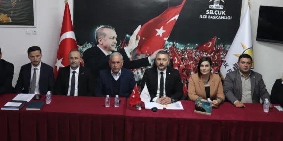 AK Parti İlçe Başkanı Bayraklı: “Selçuk halkı sahipsiz değildir” haberi