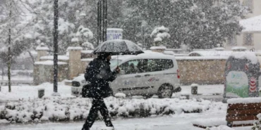 Ankara'da eğitime kar tatili! haberi