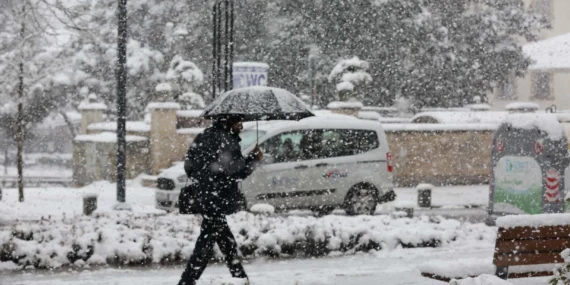 Ankara'da eğitime kar tatili! haberi