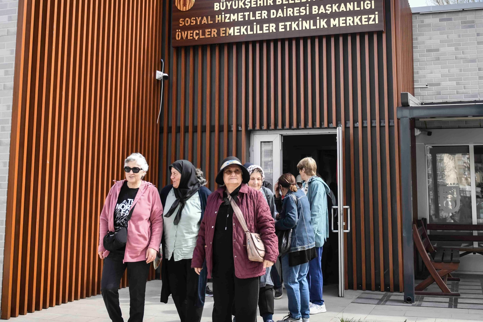 Ankara'da yaşlıların hayatını kolaylaştıran hizmetler devam ediyor haberi