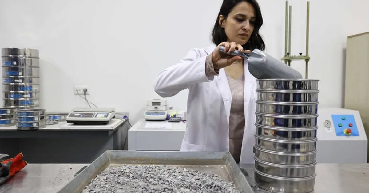 Antalya'da Yapı Malzemeleri Laboratuvarı  500 milyon TL’lik zararı önledi haberi