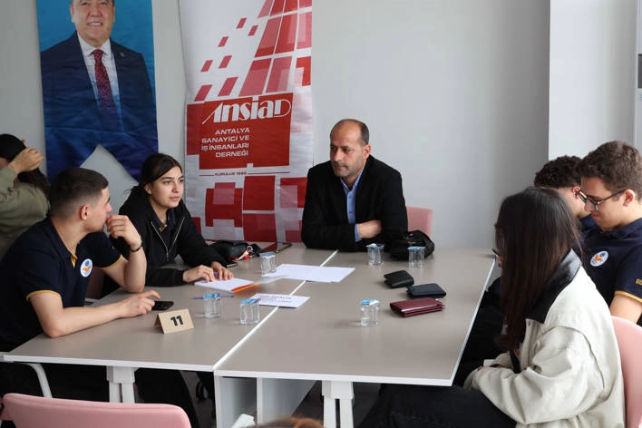 Antalya'da gençlere  Cittaslow Fikir Maratonu düzenlendi haberi