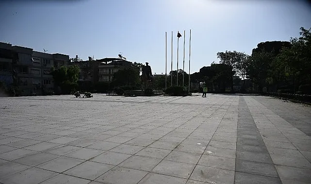 Atatürk Anıtı Yenilendi, Tören Alanı Güzelleşti haberi