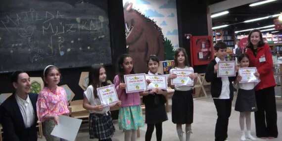 BKM Kitap'ta çocuklar sahnede 'Matilda' ile parladı